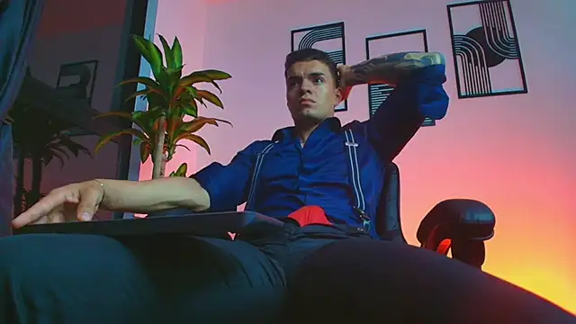 Онлайн чат XXX ALPHA_DOMINUS_