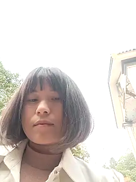 linda_bae00 Show in webcam