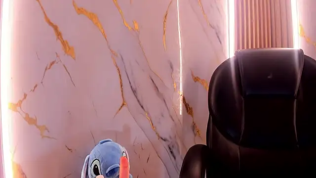 دردشة MilaDivine الجنسية المباشرة