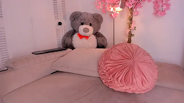 kitty_miaa's Webcam Show