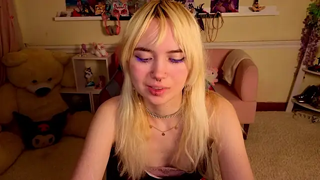 Iris_Ivory's Live XXX Chat