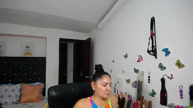 mature_bigboobs10's Live XXX Chat