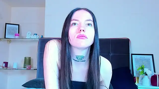 AdrianaCult লাইভ XXX চ্যাট