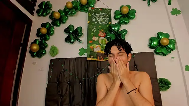 Gay_Red_Room Live XXX Chat