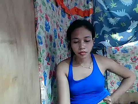 PinaySkinnyGirl's Live XXX Chat