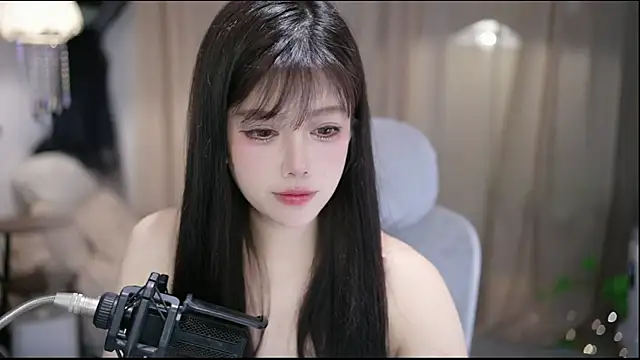 Cecily 即時 XXX 聊天