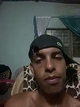 Aleexxx_2005 在線直播表演