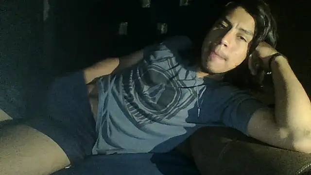 Chat XXX ao vivo de AlexAlejandro13