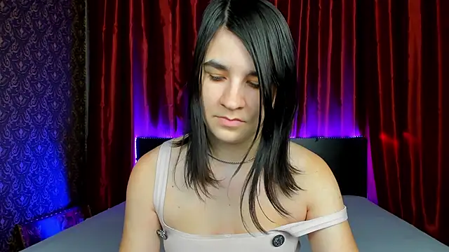 _Polly_Love_ Adlı Modelin Canlı XXX Sohbeti