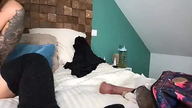 AmyStone__ Adlı Modelin Canlı XXX Sohbeti