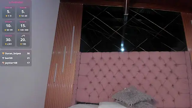 Emily_Brown18 Live XXX Chat