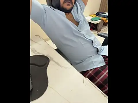 FlirtyxBoy's Live XXX Chat