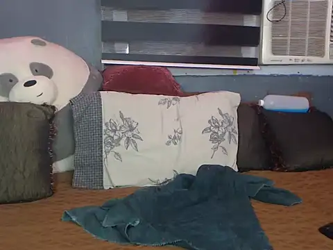 HotAsianAlbin19 Show in webcam