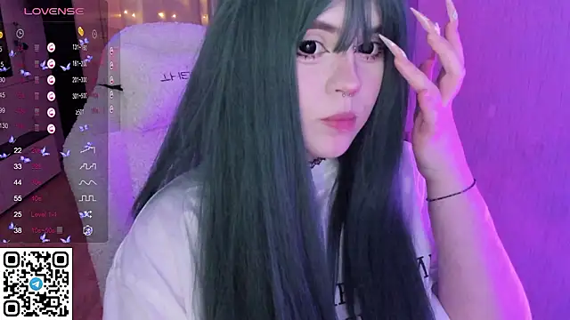 Онлайн чат XXX SelenaCute