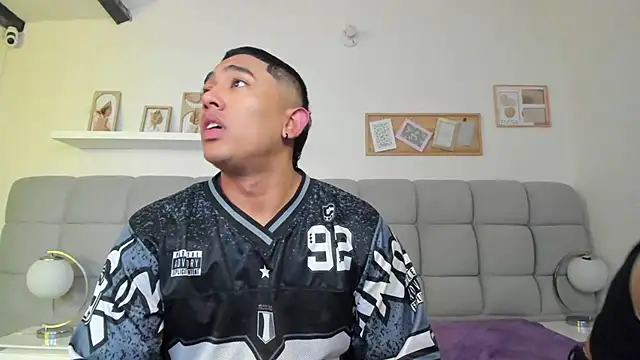 erotic_sins webcam show