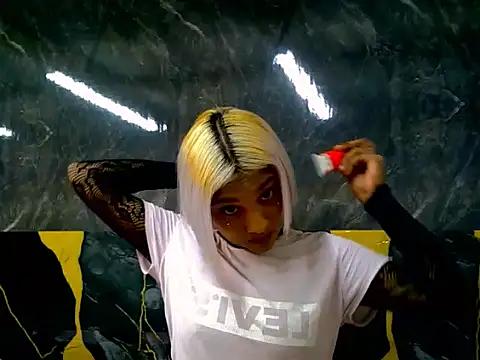 indian_barbie 即時 XXX 聊天