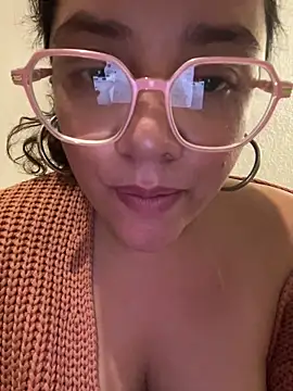 แชท XXX สดของ Vivi_Kvsh