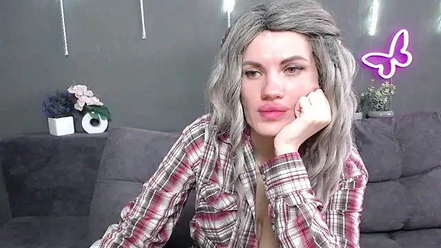 MilaLoona Live XXX-chat