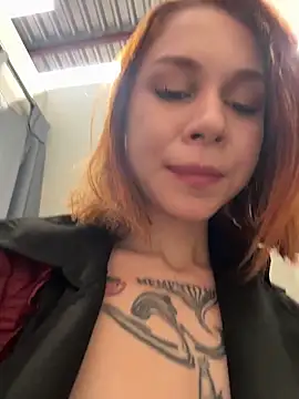 دردشة RosieSecret الجنسية المباشرة