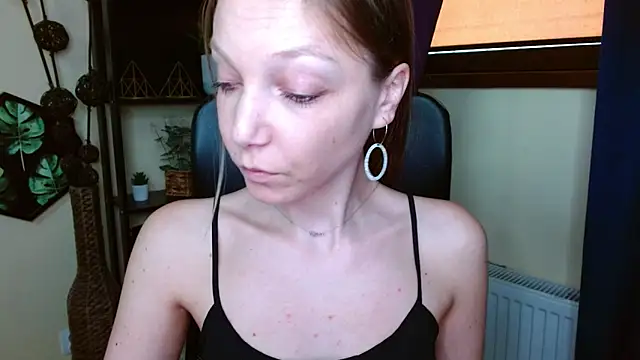 EmillyPlay 现场XXX聊天