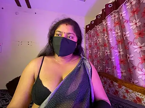 LouleyRanii – Kamerová šou