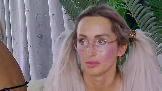 IsabelleEthan live XXX chat