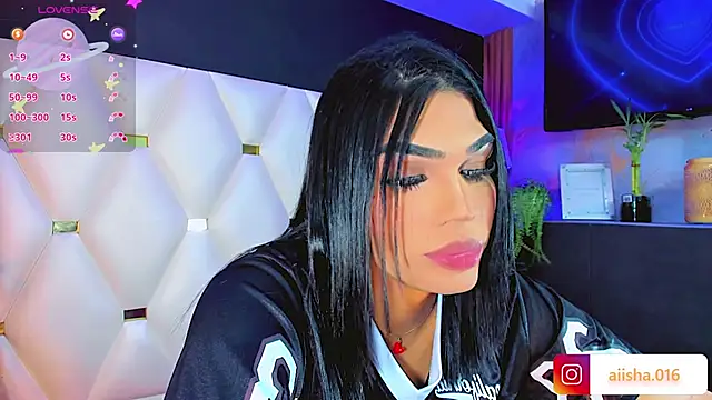 AiishaRose Adlı Modelin Web Kamerası Şovu