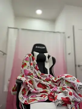 Chat +18 de FerrariFrench ao vivo