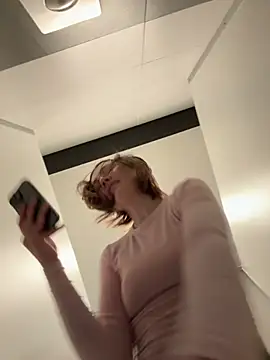 RinaCat: απευθείας συνομιλία ΧΧΧ