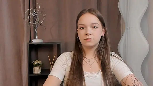 KiraGbur Live XXX Chat