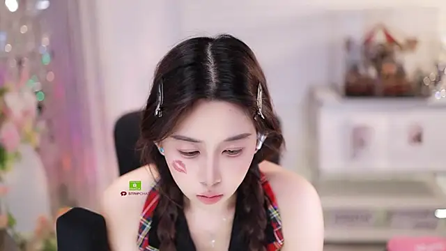 دردشة SleepArtist الجنسية المباشرة