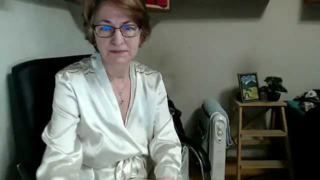 Chat +18 de katemodel ao vivo