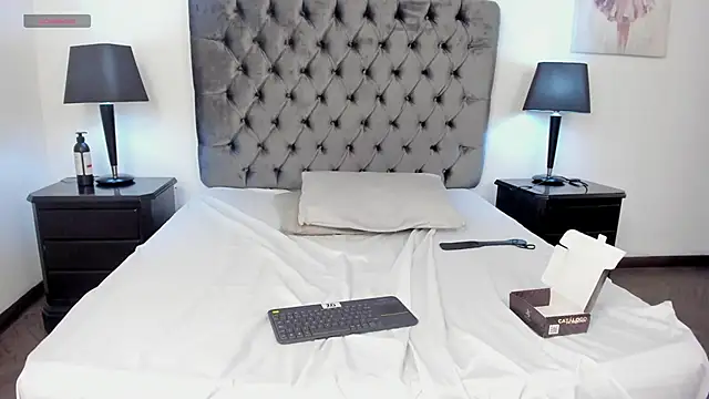 Kiri_Black_ Live XXX-Chat