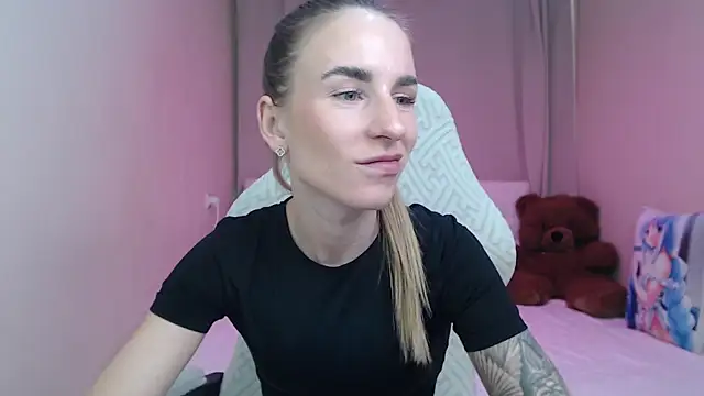 DeboraHorny Chat XXX live