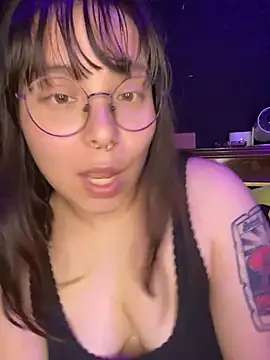 Solo_yoss' Live XXX Chat