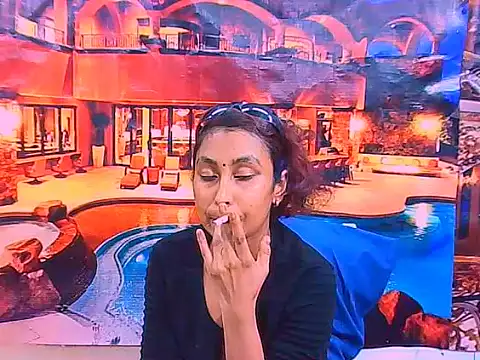 IndianSexyButt élő XXX-chatje