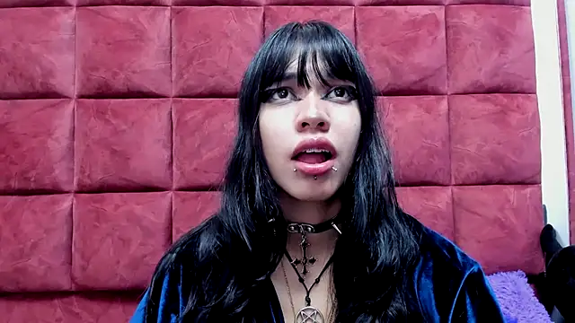 DAKOTALUCIFENA's Live XXX Chat