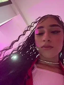 alahia_pink's Live XXX Chat