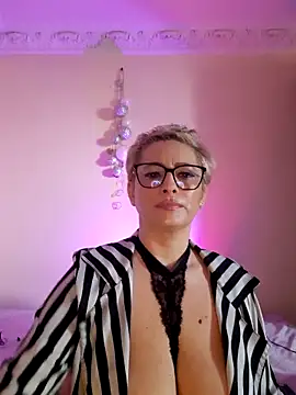 LunaBlaise's Live XXX Chat