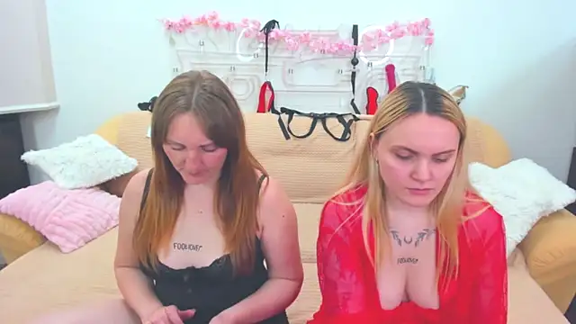 MagicEyess' Live XXX Chat