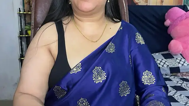 FlatVincy4 Chat XXX in diretta