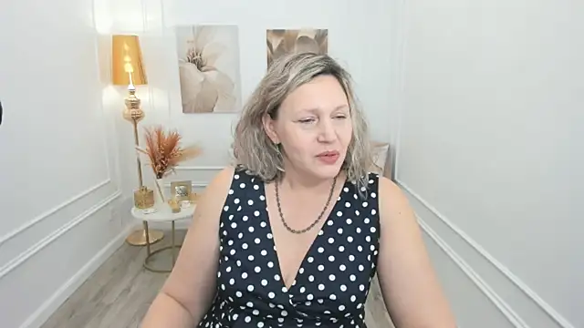 NinaStarle Chat XXX in diretta