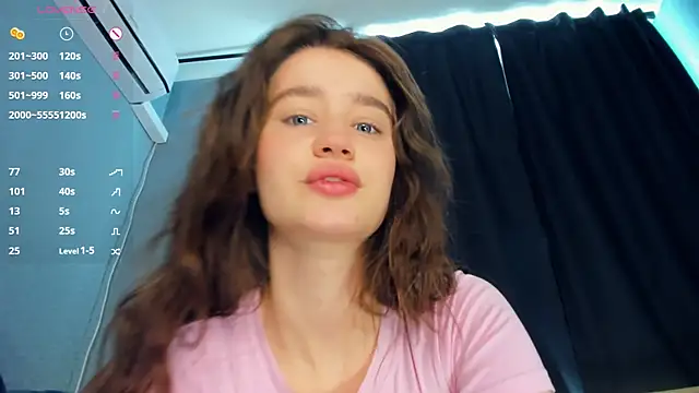 lovelyalivia Chat XXX in diretta