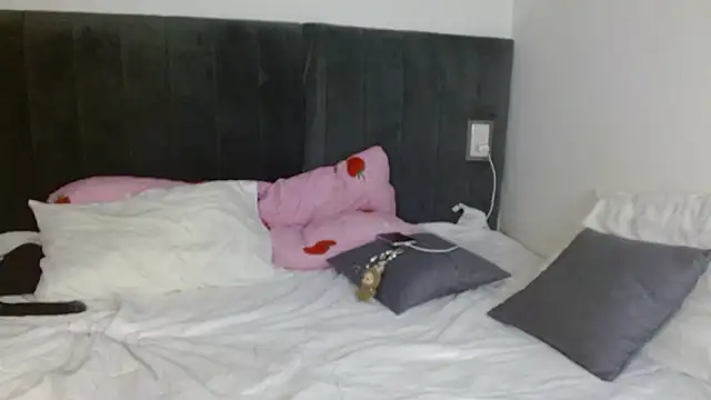 Helen_bb Chat XXX in diretta