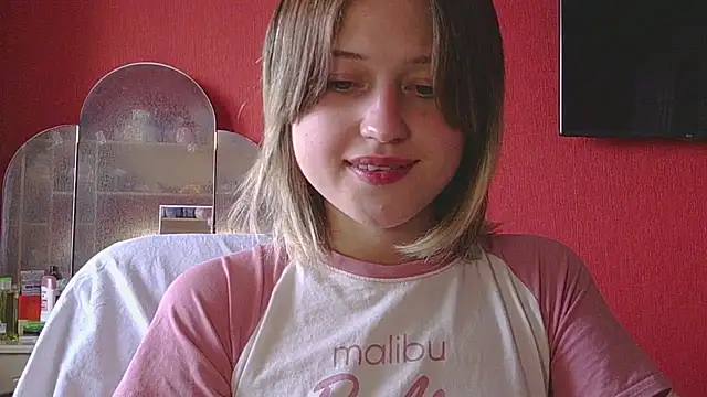 Beloved_Mary Adlı Modelin Canlı XXX Sohbeti