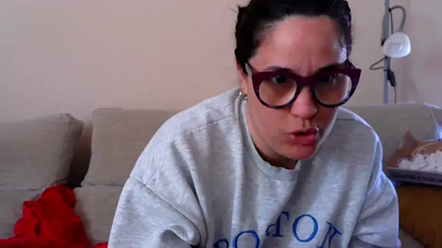 Chat +18 de Cuquita83 ao vivo