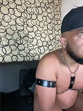 Show modela the_master_foal_ na web-kameri