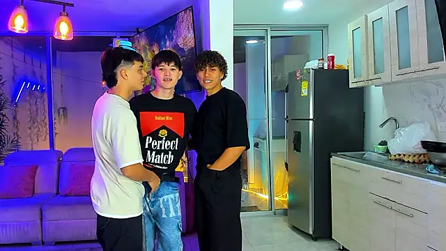 HouseofwarriosのライブXXXチャット