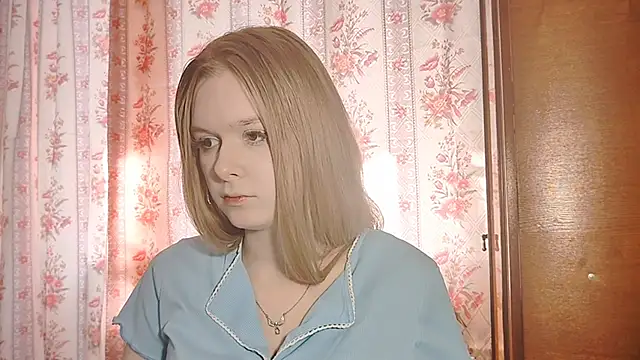 LiaVibes: απευθείας συνομιλία ΧΧΧ