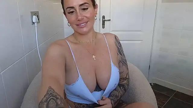 LibbyLoveHeartx's Live XXX Chat
